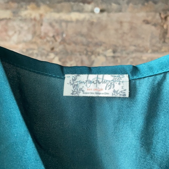 Free People green silk dress with ruffled hem - Picture 5 of 6